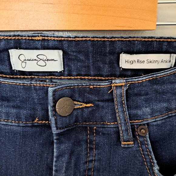 Jessica Simpson High Rise Skinny Ankle Jeans – Size 4 - Picture 2 of 4